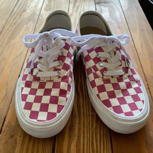 Womens vans size 7 Mens size 5.5